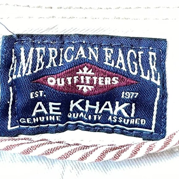 American Eagle Khaki Wide Leg High Rise Pants 5 pockets Tan Color Size 33 Waist - Picture 5 of 9